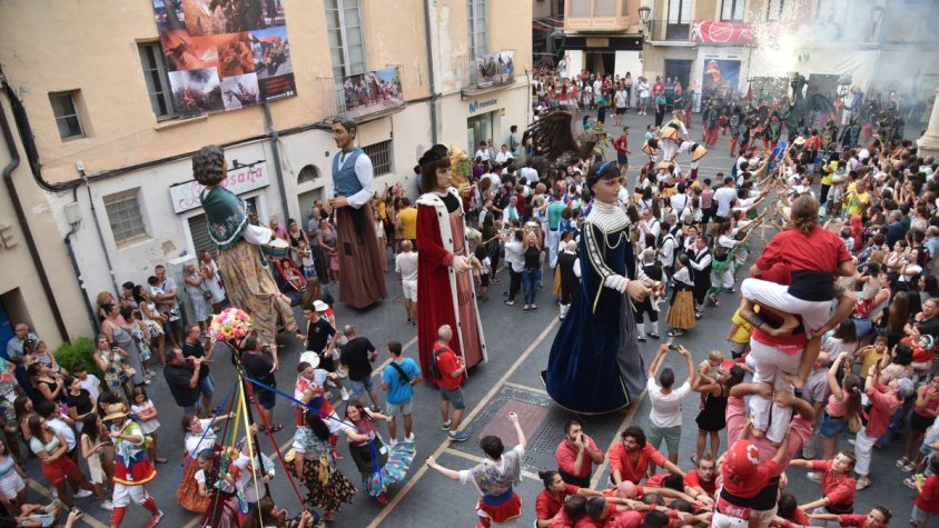 S'obre la convocatòria per a la selecció de la imatge gràfica de la festa major del Vendrell 2023