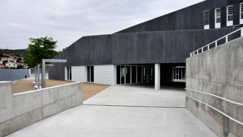 Ampliades les activitats d’estudi assistit als centres educatius del municipi