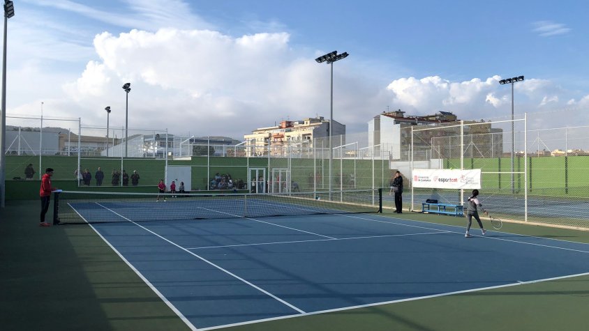 Les pistes del Complex de Tennis tornen a omplir-se d’esport