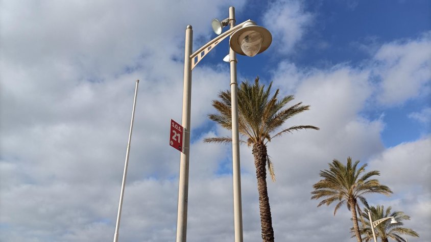 Es presenta una nova senyalització a les platges per facilitar la localització de situacions d’emergència a el Vendrell