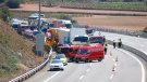 Un camioner mor en un xoc entre tres camions a l’AP-7 a Santa Oliva