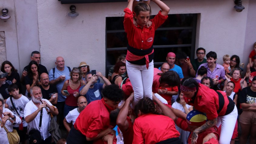 L'amenaça de pluja i els intents desmuntats aigualeixen la diada castellera de la festa major de l'Arboç