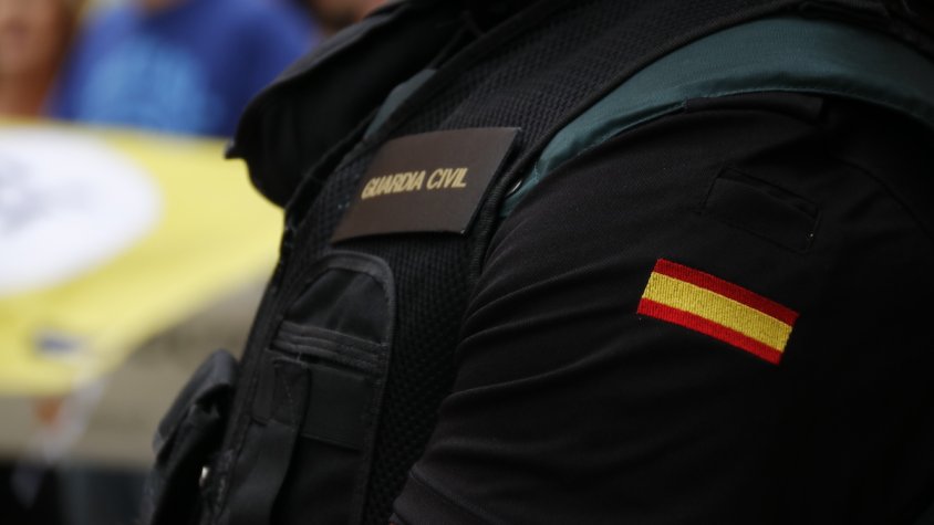 En marxa un operatiu de la Guàrdia Civil a Tarragona i Barcelona contra una banda dedicada al cultiu i tràfic de droga