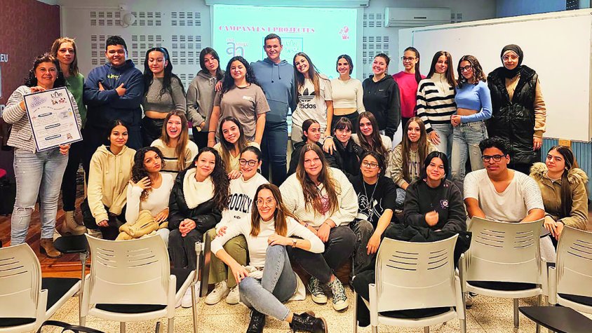 El concurs va adreçat a l'alumnat de primer i segon curs d'atenció a persones en situació de dependència