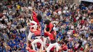 Els Nens del Vendrell comencen el mes de maig portant castells de set a Gràcia