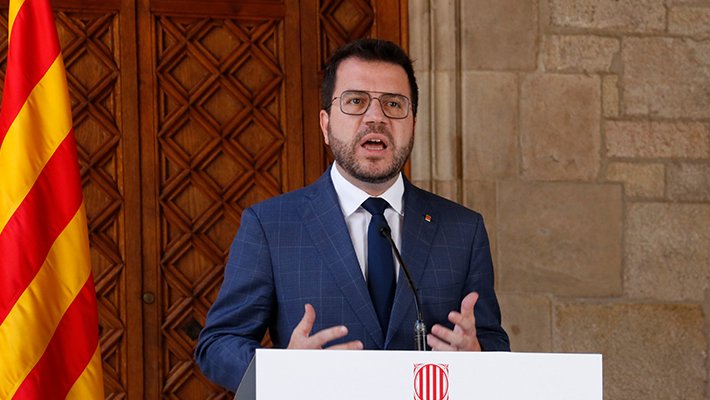 Aragonès ha remarcat que es tracta "d'una victòria de país" i ha avisat que Catalunya "estarà amatent" perquè la llei s'apliqui a tothom