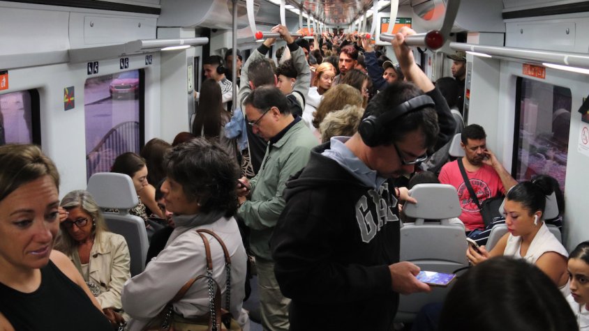 Renfe autoritza l’ús del bitllet de Rodalies per als trens regionals entre Sant Vicenç de Calders i Barcelona