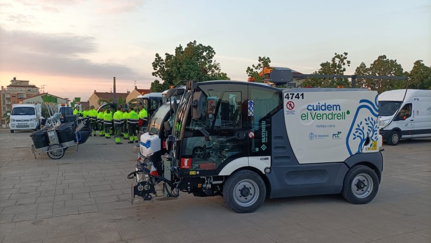 L’Ajuntament del Vendrell dobla el servei de neteja viària