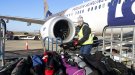 Tornen els vols amb esquiadors a l’aeroport de Lleida-Alguaire