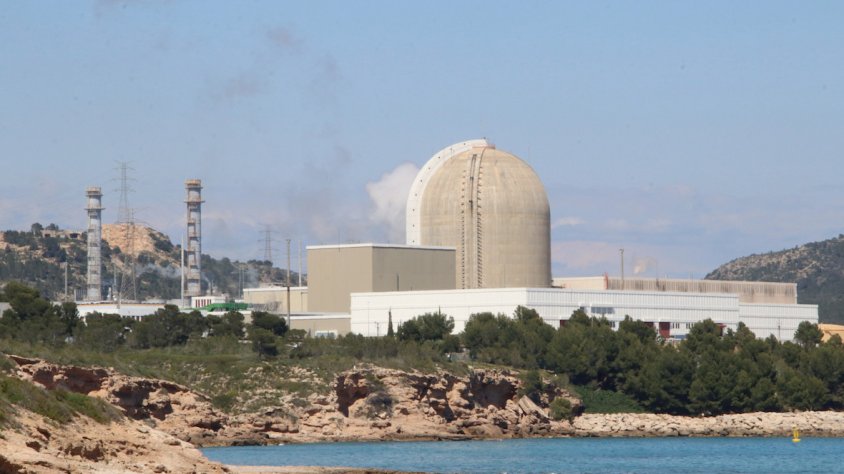 Sis de cada deu economistes catalans demana allargar la vida útil de les centrals nuclears