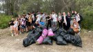 Alumnes de 3r d'ESO de l'Institut de l'Arboç han netejat els voltants de la vila en el marc d’un projecte comunitari