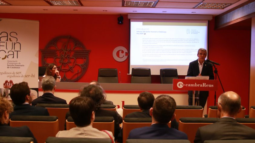 Les incineracions representen la meitat dels serveis funeraris a Catalunya i les cerimònies laiques continuen a l’alça