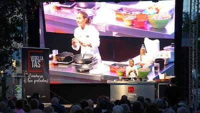 Tot a punt pel 5è VedellaTast, que estrena ubicació, amb la televisiva xef Gessamí Caramés del programa Cuines de TV3
