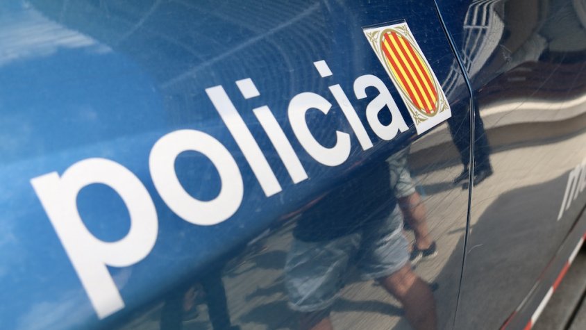Els Mossos d’Esquadra detenen in fraganti un lladre a Cunit per dos robatoris amb força