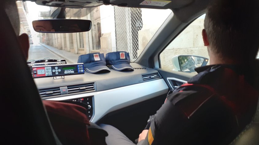 Els Mossos d’Esquadra detenen in fraganti tres lladres al Baix Camp i el Baix Penedès per dos robatoris amb força