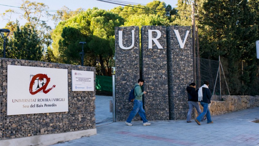 La seu de la URV del Baix Penedès té una nova entrada principal, millors accessos i noves zones de descans