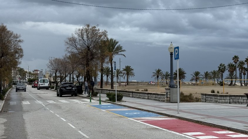 Coma-ruga recupera l’aparcament de rotació al passeig Marítim per dinamitzar l’activitat econòmica i de lleure