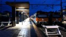 Trens aturats i sense conductors a Sant Vicenç de Calders en una nova jornada sense servei de Rodalies