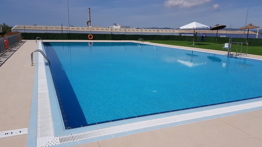 Obertura Piscina Municipal d'Estiu de l'Arboç per l'Onada de calor