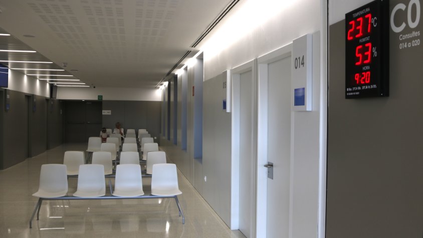 Les llistes d'espera per a una operació continuen per sobre dels 4 mesos i mig, però sense superar els terminis màxims