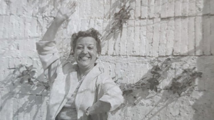 No Oblidem inicia el seu projecte de "Llambordes contra l'oblit" fent un homenatge a Paquita Plana Nin