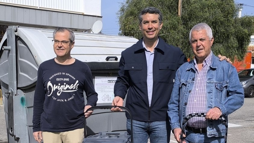 multes d’entre 750 i 3.000 euros per llençar residus a la via pública, fora dels llocs o de la manera que estableix el sistema de recollida selectiva.