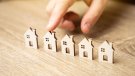 La compravenda d'habitatges a Catalunya baixa un 8,4% interanual al febrer i el preu mitjà continua a l'alça